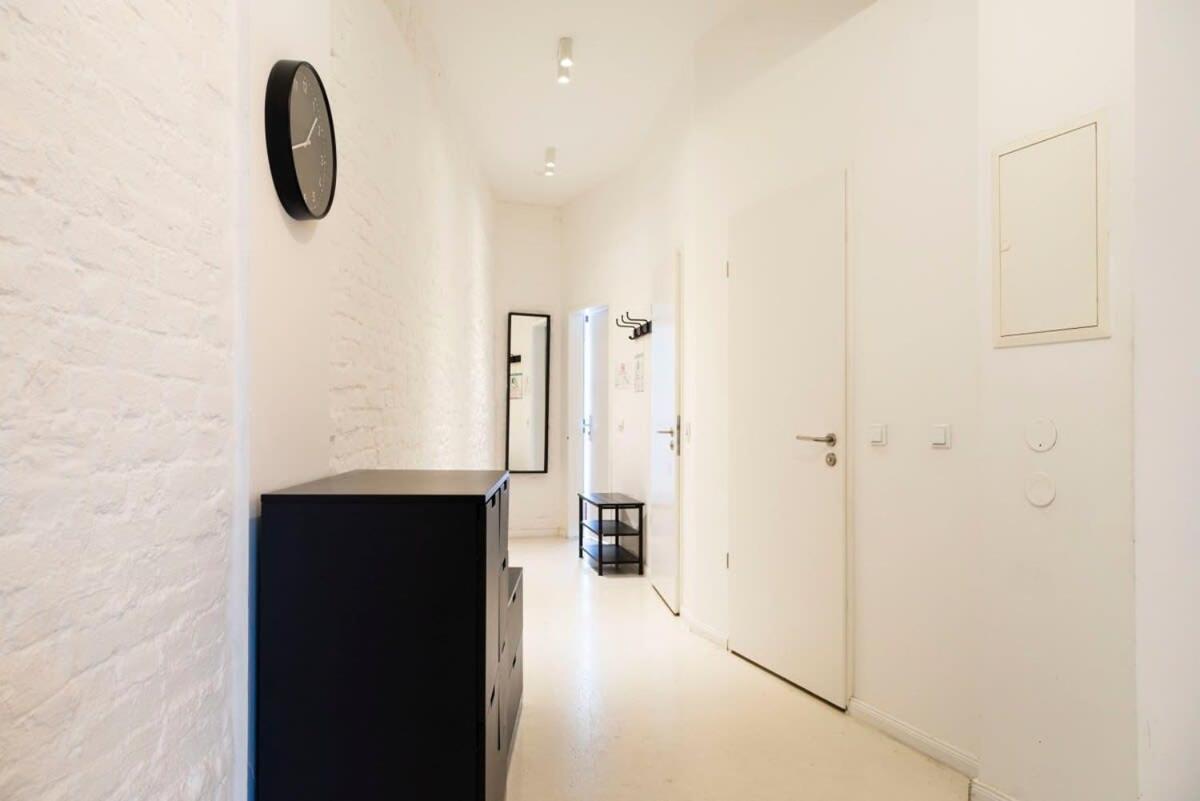 Cosy Three Br Two Bth Ac Self Checkin Street Parking Appartement