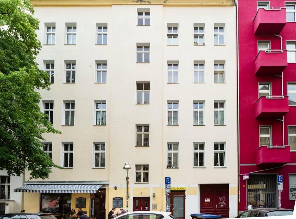 Cosy Three Br Two Bth Ac Self Checkin Street Parking * Berlijn
